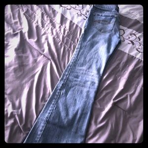 Abercrombie: (Mackenzie) stretch